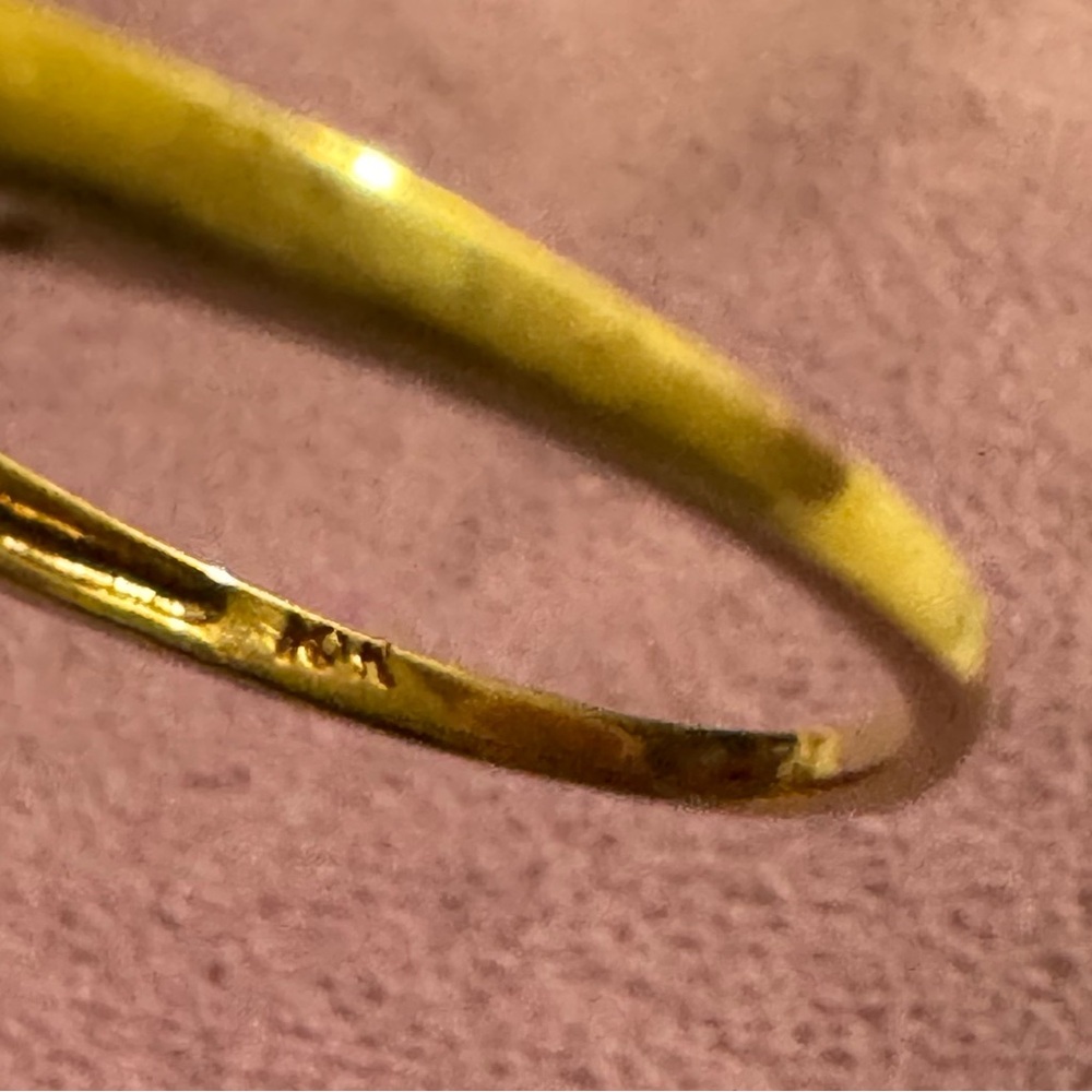 10K gold and diamond ring - Picture 4 of 4